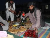 موائد رحمن وتوزيع وجبات.. رمضان فى أفغانستان ترابط وتكاتف