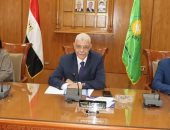 رئيس جامعة المنوفية يعقد الجلسة الشهرية للجنة المنشآت