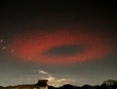 ظهور حلقة حمراء غامضة في سماء إيطاليا تغطي 360 كيلومترا