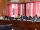 نائب محافظ الإسماعيلية يناقش توقف مشروع إنشاء محطة المعالجة الثنائية بمدينة القنطرة شرق