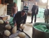 محافظ الدقهلية يحيل 60 محضر مخالفات تموينية للنيابة العامة