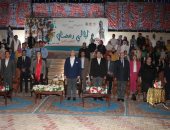 محافظ بني سويف ووزيرة الثقافة يشهدان العروض الفنية والثقافية بالممشى السياحى.. صور