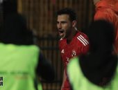 حمدى فتحى يتقدم للأهلى 2 / 1 فى شباك بيراميدز بنهائى كأس مصر.. صور