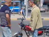 برنامج "حياة كريمة" يهدى "عم محمد" 20 ألف جنيه لتجهيز ابنته