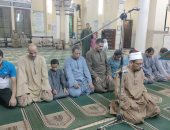 مساجد الأقصر تدخل فى وداع شهر رمضان بالتوحيشات التراثية.. فيديو