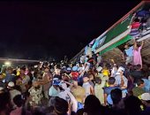 إصابة 30 شخصا فى حادث تصادم قطارين ببنجلاديش.. صور