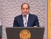 الرئيس السيسى خلال الاحتفال بليلة القدر: العمل الدؤوب والكفاح المتواصل والصبر الواثق والإيمان المطمئن سبيل حتمى لمن ابتغى السداد والنجاح.. وندعو الله أن يشمل مصر والأمتين العربية والإسلامية بعنايته ورحمته