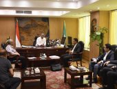 محافظ الفيوم يتابع الخدمات الطبية بالمستشفى العام استعدادا للعيد