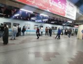 انتظام حركة تشغيل المترو والقطار الخفيف فى أول أيام عيد الفطر.. صور 