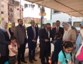 محافظ الإسماعيلية يحتفل بالعيد مع أبناء دار الرحمة لرعاية الفتيات