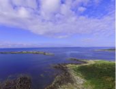 مملكة خاصة وسط الماء.. عرض جزيرة اسكتلندية للبيع بسعر غير متوقع