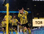 دورتموند يكتسح فرانكفورت برباعية ويخطف صدارة الدوري الألماني.. فيديو