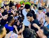 استقبال حافل لـ"عصام السقا" في المنيا: بنحبك يا نعيم (صور)