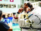 العالم يتابع المهمة التاريخية لرائد الفضاء الإماراتي سلطان النيادي.. أول عربي يسير فى الفضاء.. مهمته صيانة الأنظمة الأساسية لمحطة الفضاء الدولية.. وتركيب أجهزة تكنولوجية جديدة.. فيديو وصور 