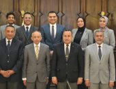 جامعة الإسكندرية تُكرم فريق كلية الحقوق الفائز في مسابقة "المحكمة الصورية العربية"