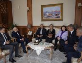 محافظ بورسعيد يناقش مقترحات تنفيذ مشروعات الحفاظ على مقدرات المدينة التراثية