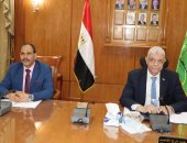 رئيس جامعة المنوفية يتابع الموقف التنفيذى لمشروعات الجامعة