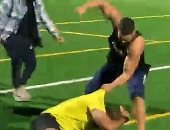 ملاكم من أصول عربية يقتحم ملعب كرة قدم فى أستراليا ويعتدى على الحكم.. فيديو
