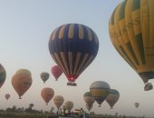 الأقصر تشهد تحليق 54 رحلة بالون طائر على متنها أكثر من 1450 سائحا.. صور