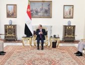 الرئيس السيسى يستقبل وزير دفاع اليمن ويؤكد مساندة مصر جهود التوصل لحل سياسى