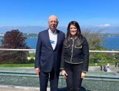 رانيا المشاط تبحث تعزيز التعاون والمبادرات المشتركة مع رئيس المنتدى الاقتصادى العالمى