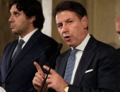 رئيس وزراء إيطاليا السابق جوزيبى كونتى يتعرض لاعتداء خلال فعالية رسمية