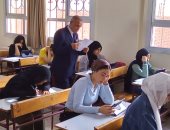 وكيل تعليم الدقهلية يتفقد لجان امتحانات طلاب صفوف النقل