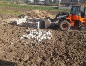 إزالة تعديات على مساحة 2550 مترا فى مدينة أرمنت بالأقصر.. صور