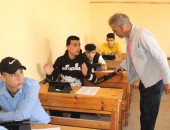 وكيل تعليم الإسماعيلية يتابع امتحانات الفصل الدراسى الثانى بمدارس المحافظة