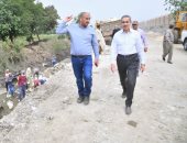 محافظ الغربية يتابع نسبة تنفيذ المشروعات بزفتى وكفر الزيات وطنطا