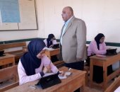 وكيل تعليم الوادي الجديد يتفقد سير الامتحانات فى عدد من مدارس الداخلة وبلاط