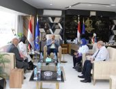 محافظ أسوان يلتقى وفد المركز القومى للبحوث لبحث مجالات تمكين المرأة