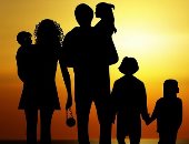 التسامح والاحترام وتجنب النقد السلبى.. ازاى تحسن علاقتك بأسرتك بخطوات بسيطة