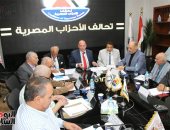 42 حزبا سياسيا يوجهون التهنئة للرئيس السيسى بفوزه فى انتخابات الرئاسة 