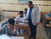 "تعليم أسوان": لا شكاوى من امتحان اليوم الأول للشهادة الإعدادية.. صور