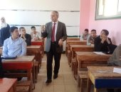 محافظ كفر الشيخ: أداء 179 ألفا و235 طالبا وطالبة امتحانات النقل دون شكاوى