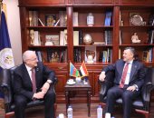 عيسى يستقبل سفير أذربيجان لبحث سبل تعزيز التعاون فى مجال السياحة والآثار