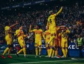 برشلونة يتوج رسميا بلقب بطل الدوري الإسباني للمرة 27 في تاريخه.. فيديو