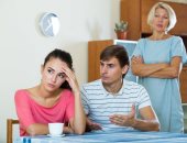 للحموات.. 4 قواعد أساسية تجنبك المشكلات مع زوجة الابن 