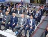 محافظ سوهاج يترأس اجتماعا لبحث موقف مشروعات المرحلة الأولى من "حياة كريمة"