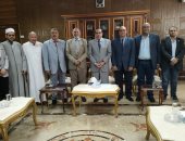 محافظ شمال سيناء يستقبل وفدا من جامعة الأزهر