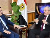 رئيس جامعة القناة يستقبل مساعد وزير التعليم العالي للتحول الرقمى.. التفاصيل