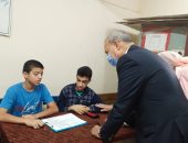 محافظ القليوبية يتفقد انطلاق امتحانات الشهادة الإعدادية بمدارس المحافظة.. صور