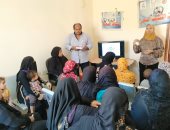 تقديم الخدمات الطبية لـ 1808 حالات خلال قافلة طبية بقرية الأمل في المنيا