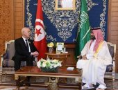 ولى العهد السعودى يبحث مع الرئيس التونسى تطوير العلاقات الثنائية