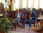 رئيس جامعة الزقازيق يستقبل وكيل وزارة المالية الجديد بالشرقية