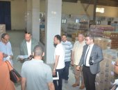 ضبط مخزن لاحتكار السلع الأساسية والتحفظ على لحوم منتهية الصلاحية ببنى سويف