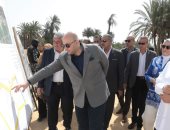 محافظ بني سويف يتفقد أعمال تطوير المداخل المؤدية لمرسى النيل السياحي 