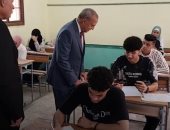 محافظ القليوبية يتفقد سير امتحانات الدبلومات الفنية