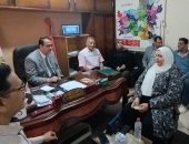 وكيل تعليم الغربية يتابع سير امتحانات الدبلومات الفنية من غرفة العمليات